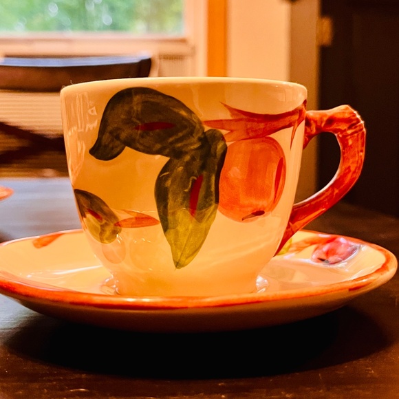 Authentic Franciscan Ware complete severing for 8 plus 4 bonus cereal bowls - Picture 3 of 3